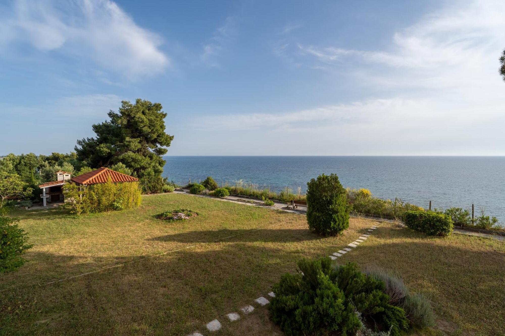 דירות ניאה אירקליה Sunshine House Offering Spectacular Views To Olymp A מראה חיצוני תמונה